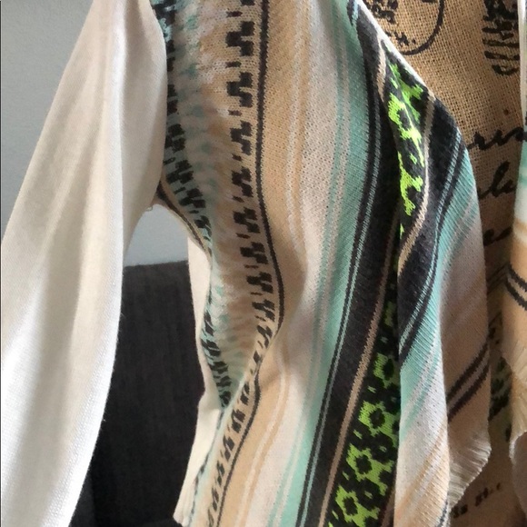 ❄️Cardigan w/sweet design - Picture 2 of 3